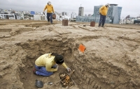 Descubren 4 tumbas de 600 años en Huaca Pucllana de Miraflores